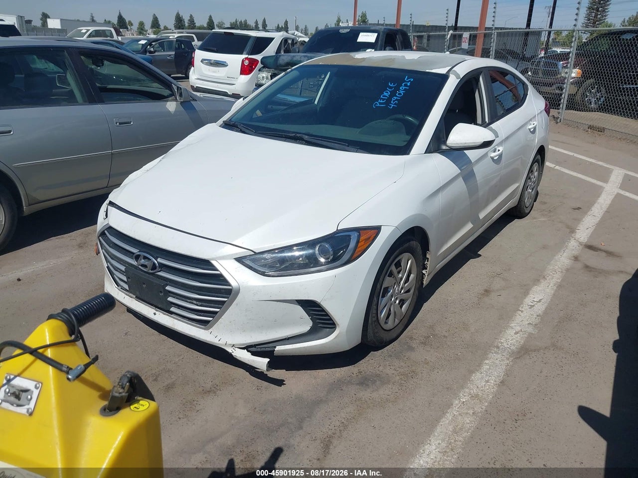 2017 HYUNDAI ELANTRA SE · 2/11