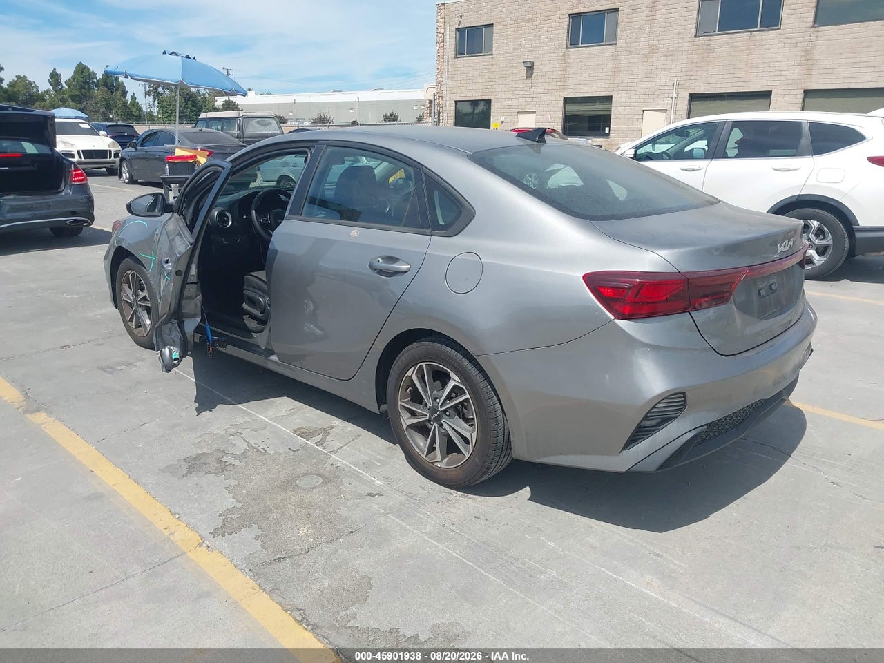 2023 KIA FORTE LXS · 3/11