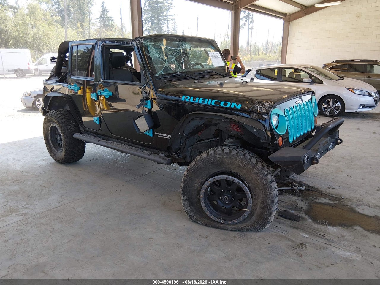 1C4HJWFG7DL****** · 2013 JEEP WRANGLER UNLIMITED RUBICON