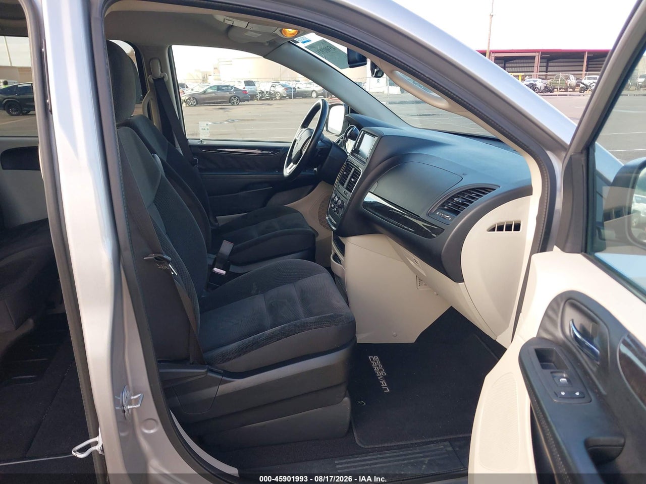 2017 DODGE GRAND CARAVAN SE · 5/11