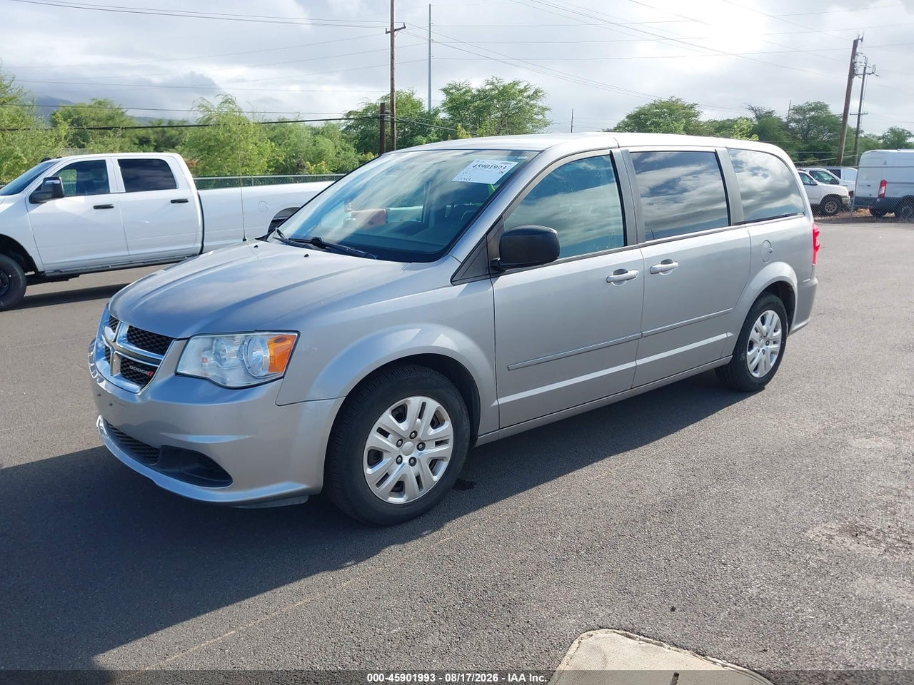 2017 DODGE GRAND CARAVAN SE · 2/11