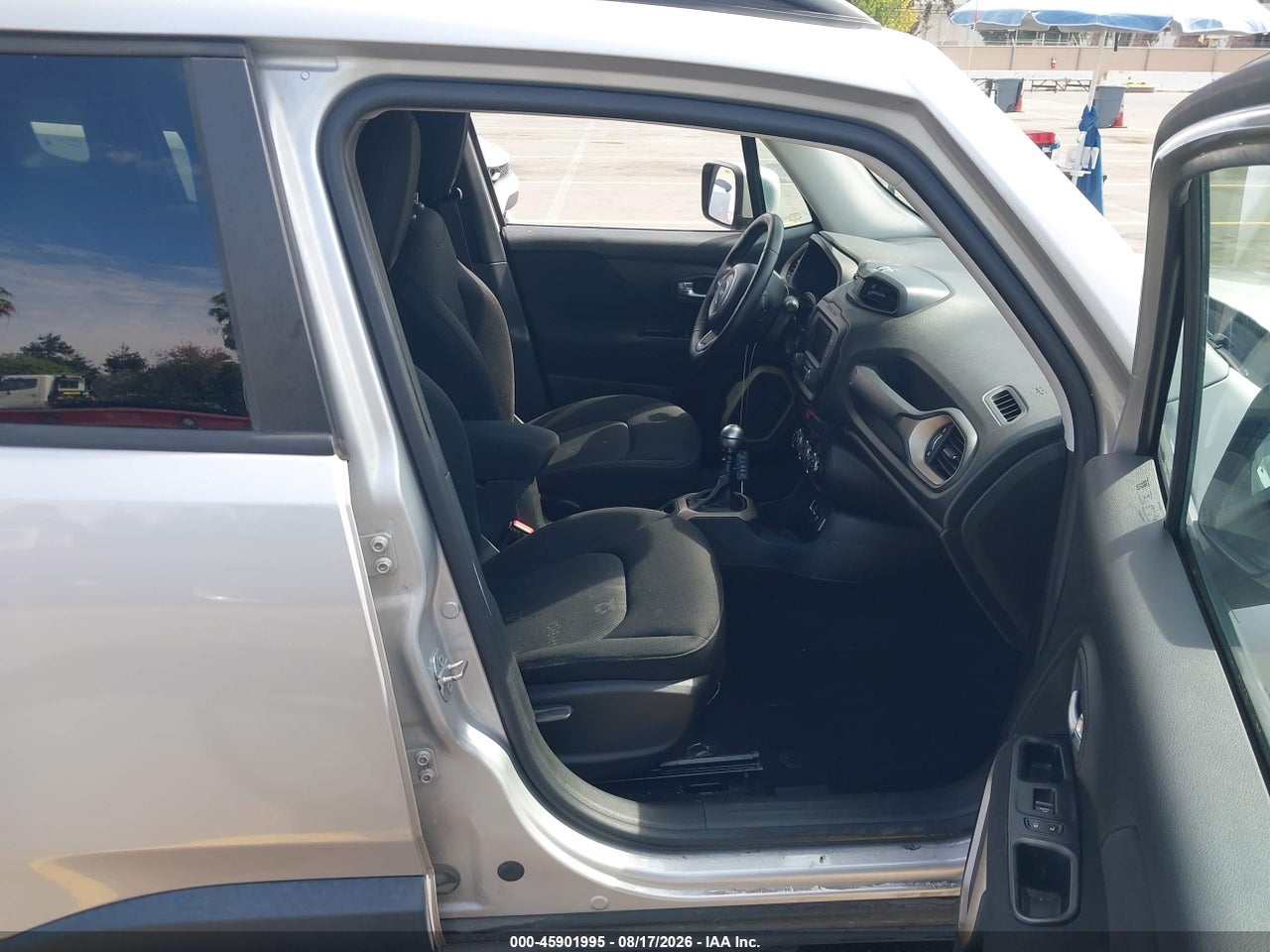 2016 JEEP RENEGADE LATITUDE · 5/11