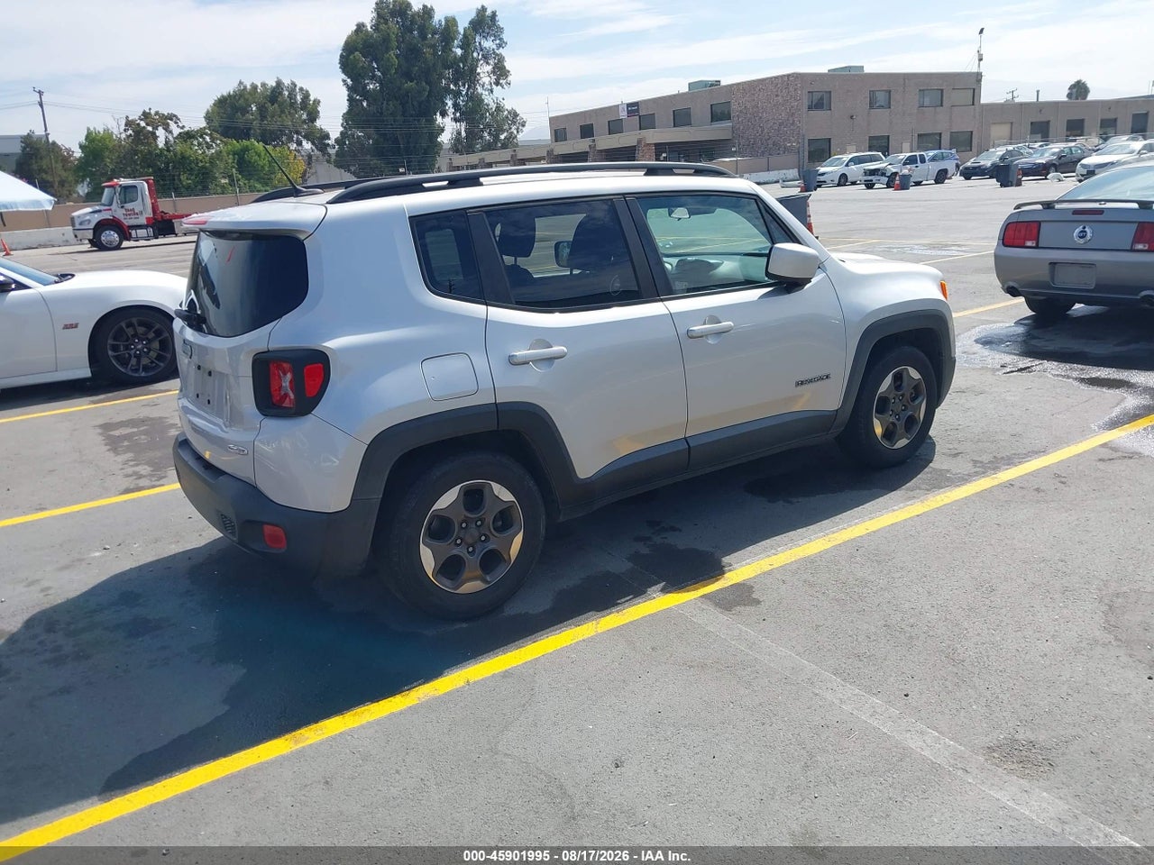 2016 JEEP RENEGADE LATITUDE · 4/11