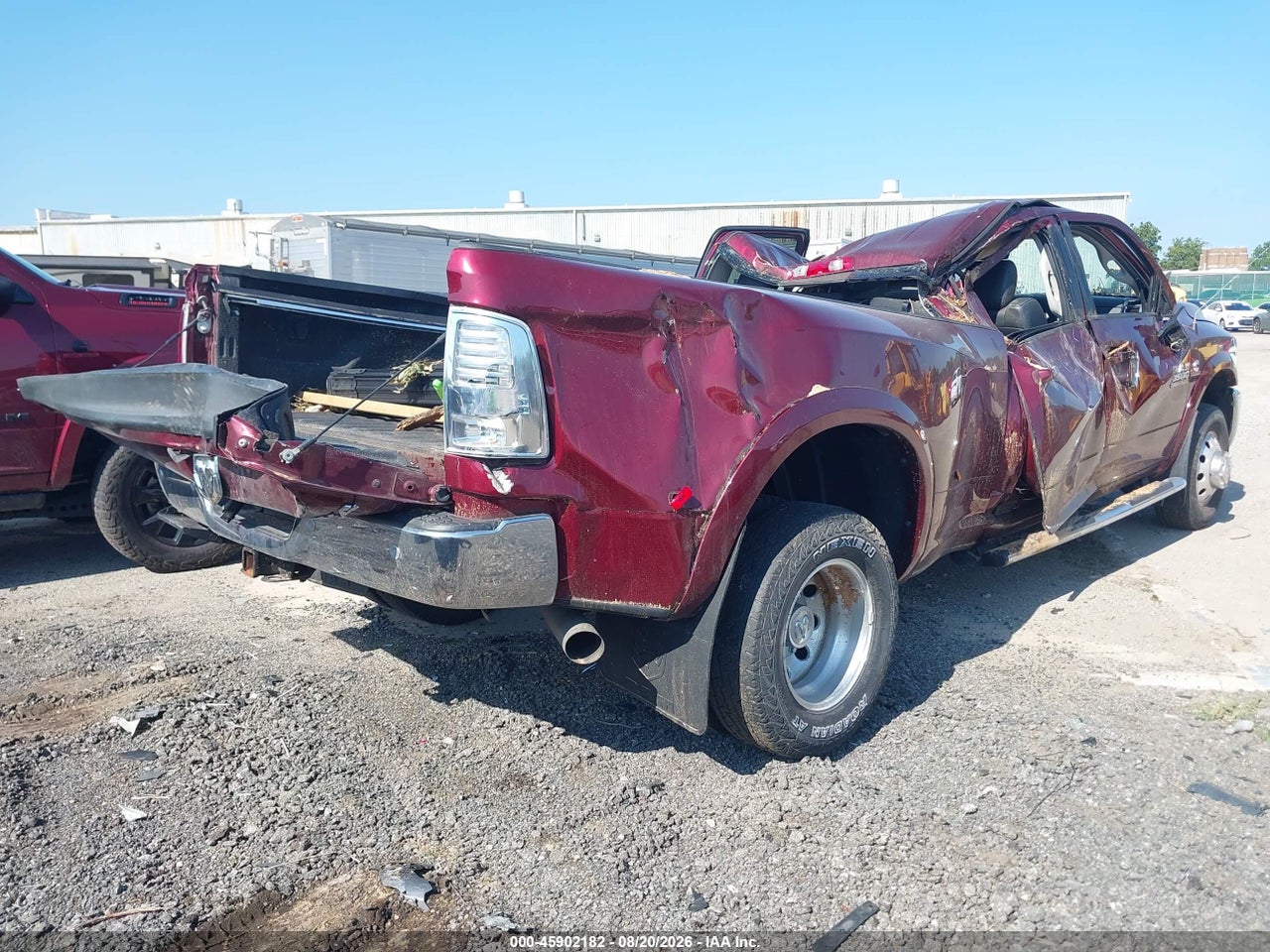 2017 RAM 3500   · 4/11
