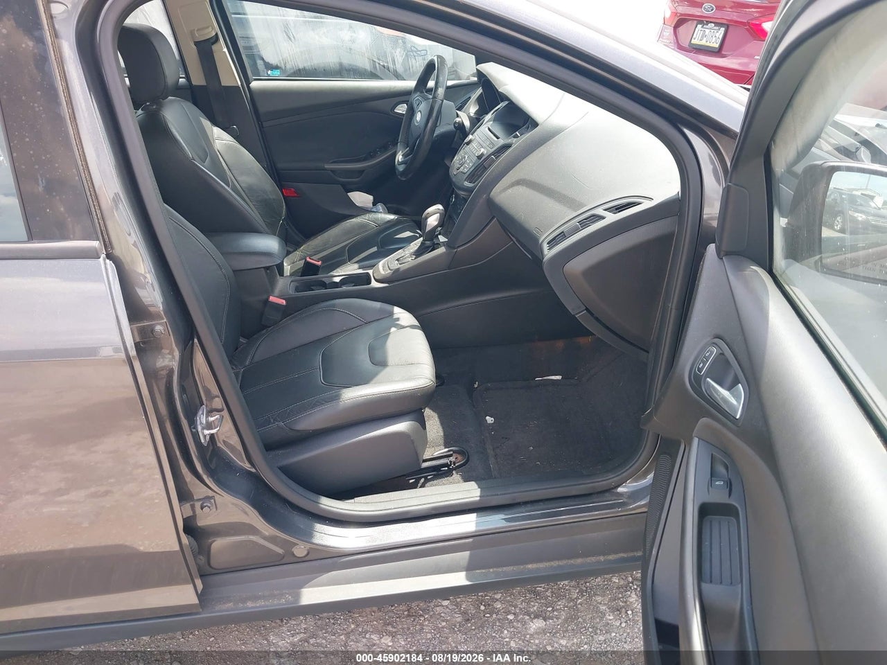 2016 FORD FOCUS SE · 5/11