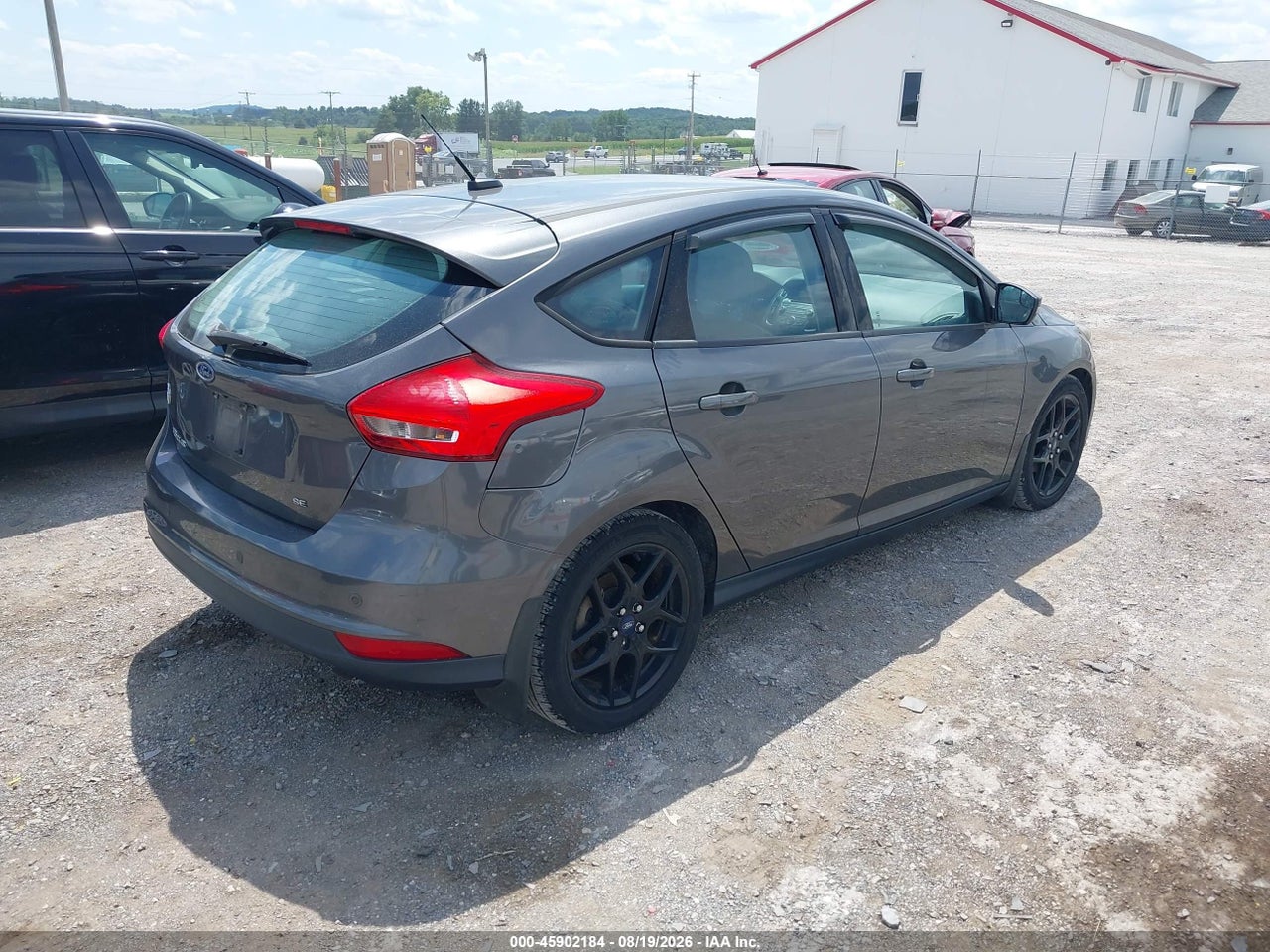 2016 FORD FOCUS SE · 4/11