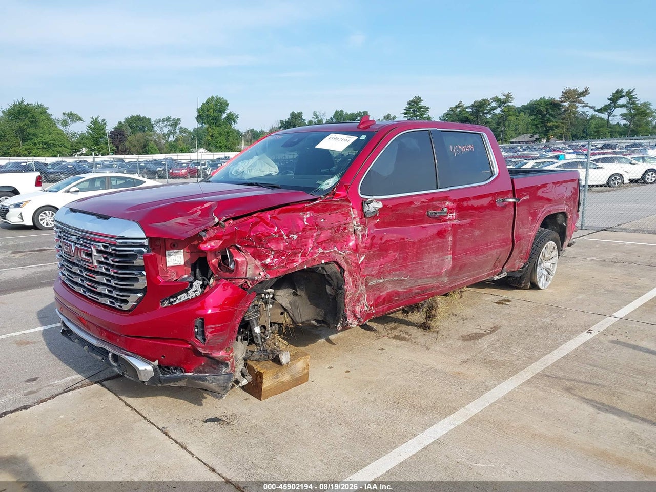 2023 GMC SIERRA 1500 4WD  SHORT BOX DENALI · 2/10