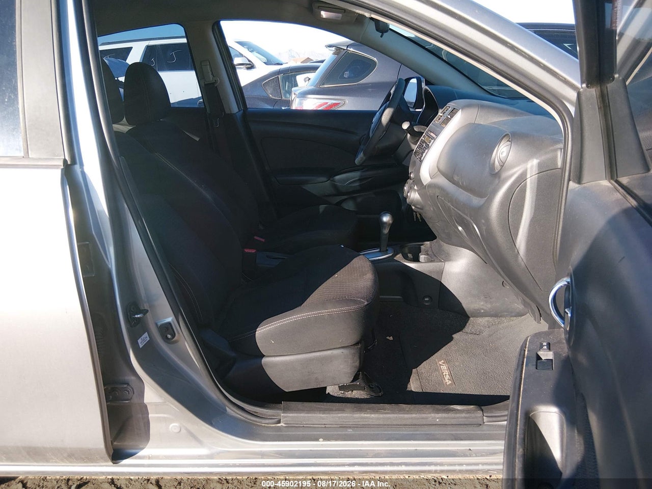 2014 NISSAN VERSA 1.6 SV · 5/10