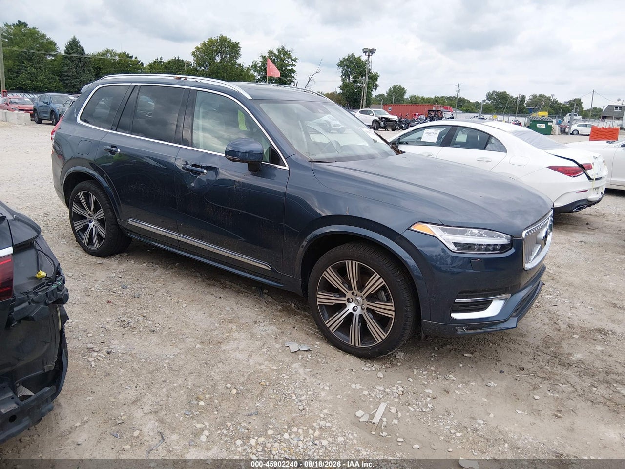 YV4A221LXN1****** · 2022 VOLVO XC90 T6 INSCRIPTION 6 PASSENGER