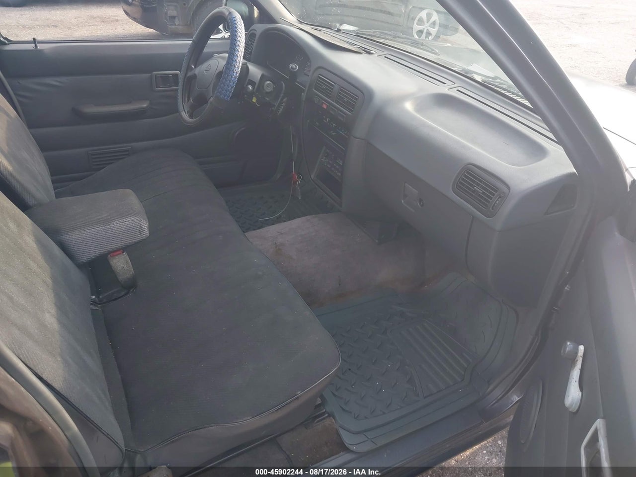1995 NISSAN TRUCK E/XE · 5/11