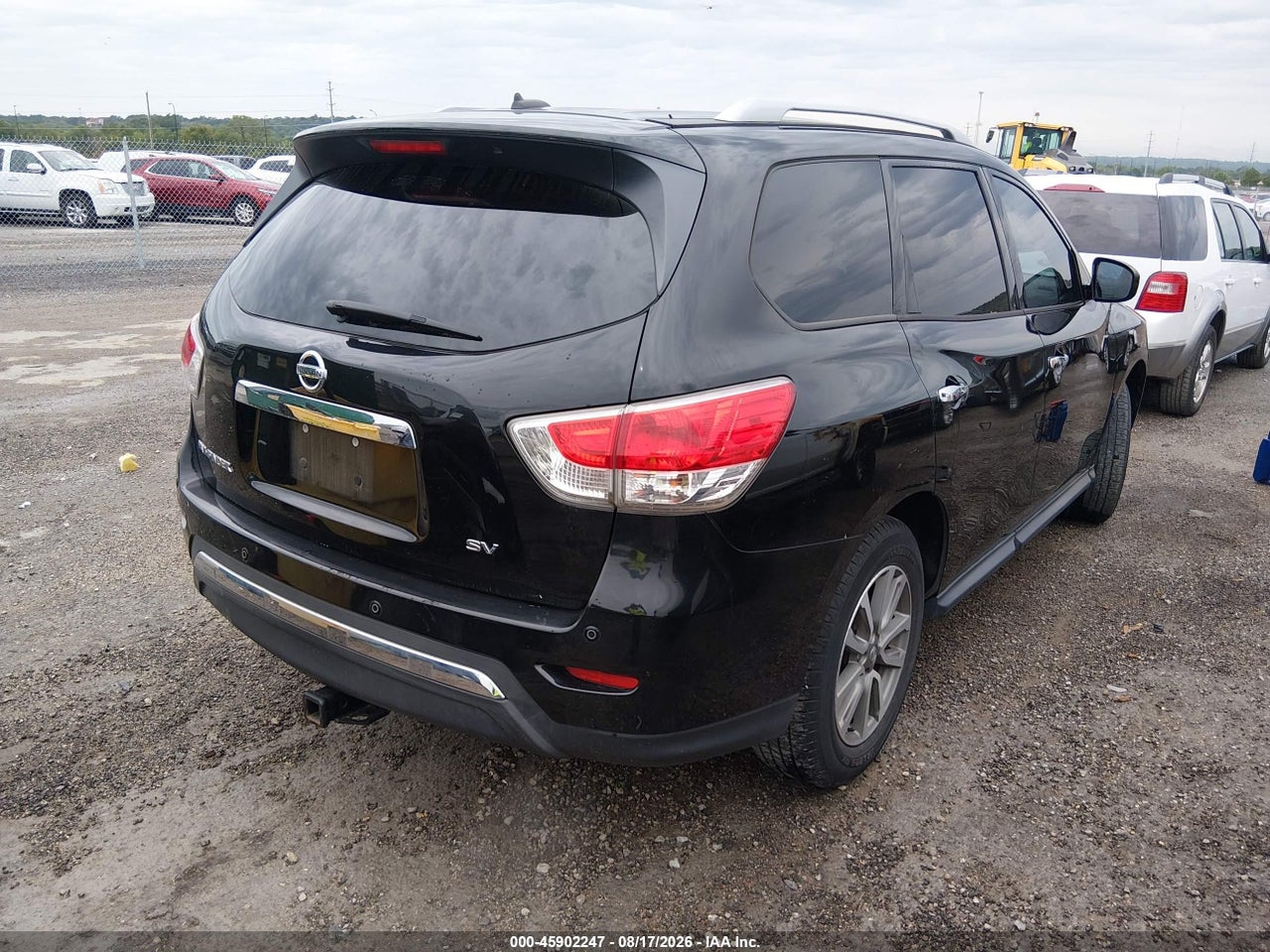 2013 NISSAN PATHFINDER SV · 4/11