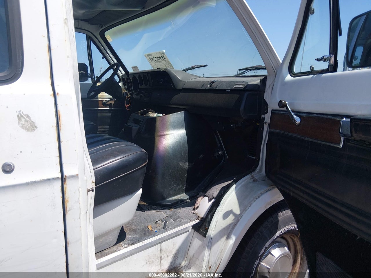 1990 DODGE RAM VAN B250 · 5/11
