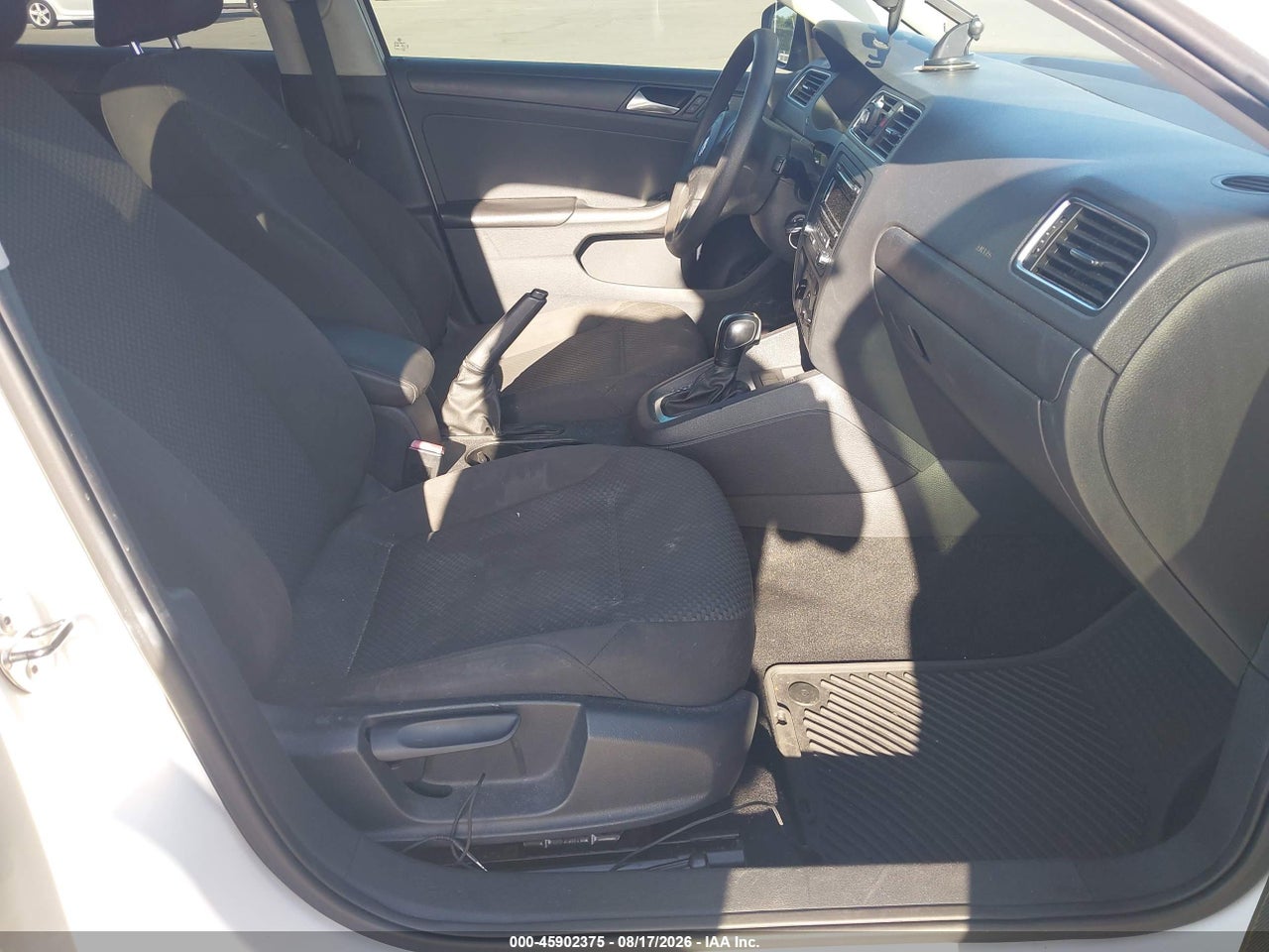 2013 VOLKSWAGEN JETTA 2.0L BASE/2.0L S · 5/11