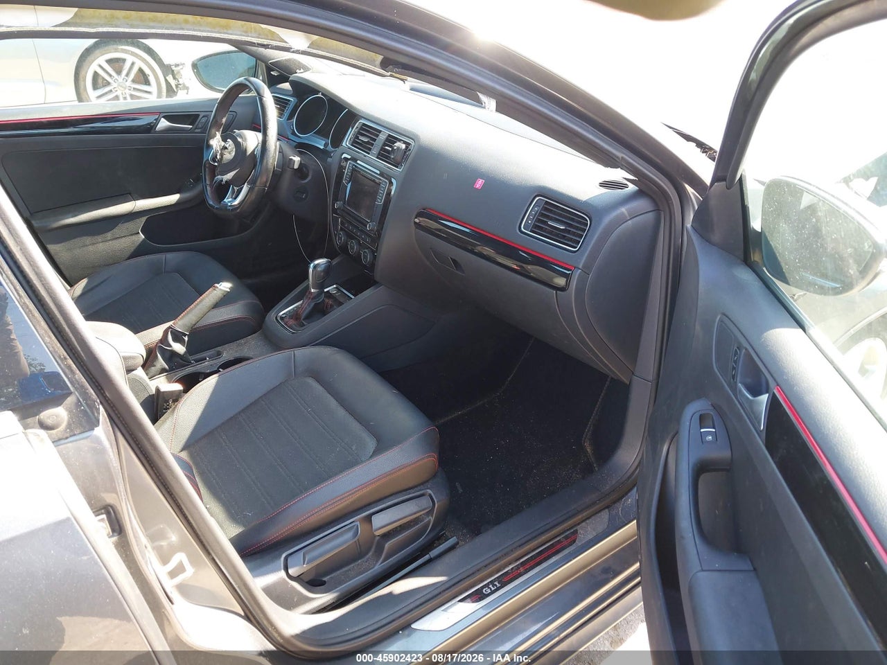 2017 VOLKSWAGEN JETTA GLI · 5/11