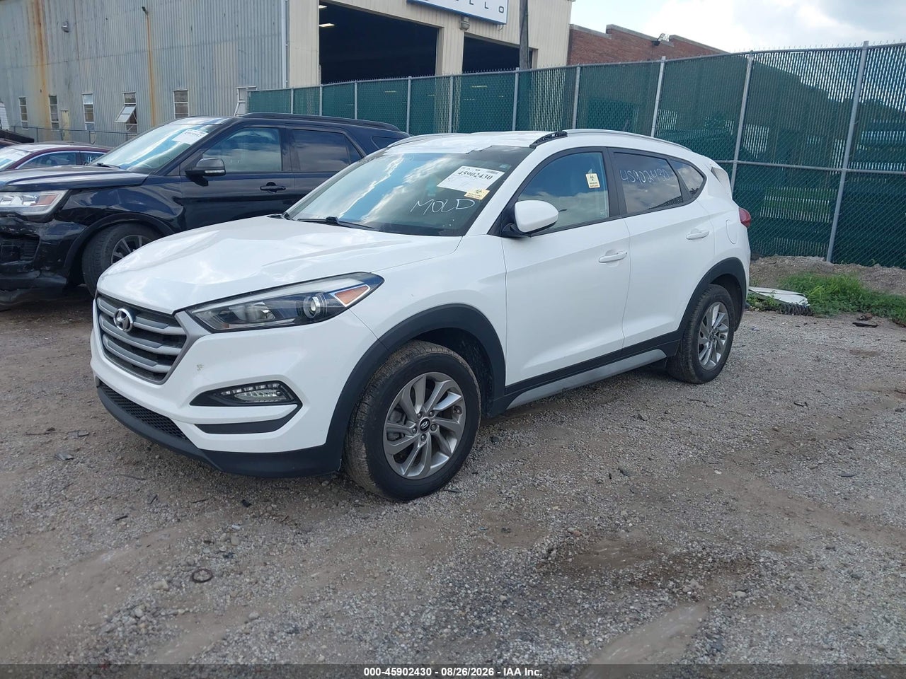 2017 HYUNDAI TUCSON SE · 2/11