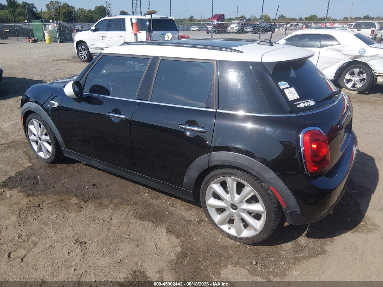 2016 MINI HARDTOP COOPER · 3/11