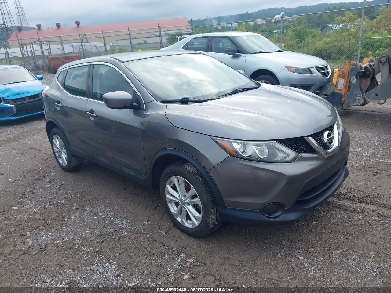 JN1BJ1CP5HW****** · 2017 NISSAN ROGUE SPORT S