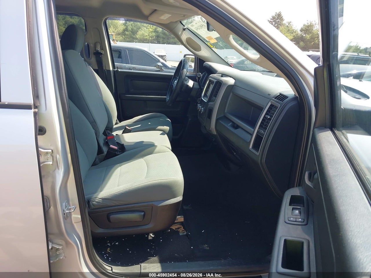 2015 RAM 1500 TRADESMAN · 5/11