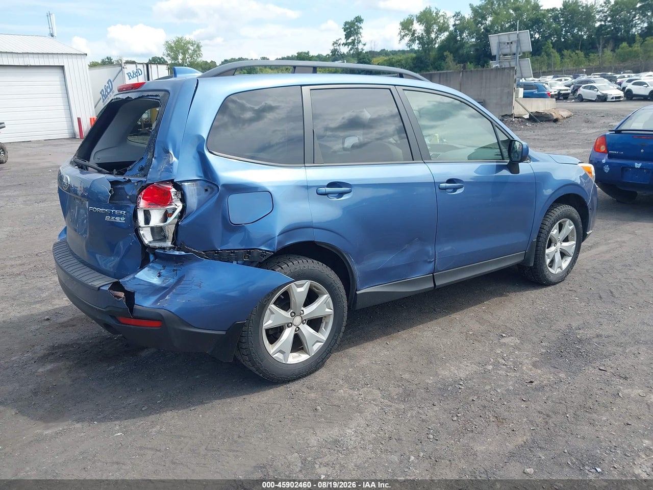 2016 SUBARU FORESTER 2.5I PREMIUM · 4/11