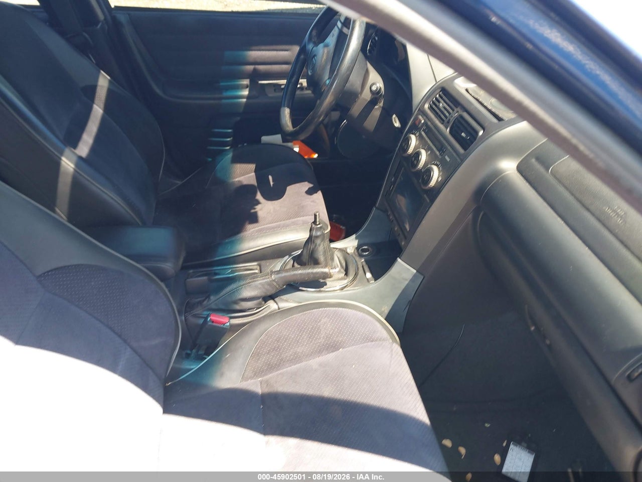 2003 LEXUS IS 300 BASE W/5-SPEED MANUAL · 5/11
