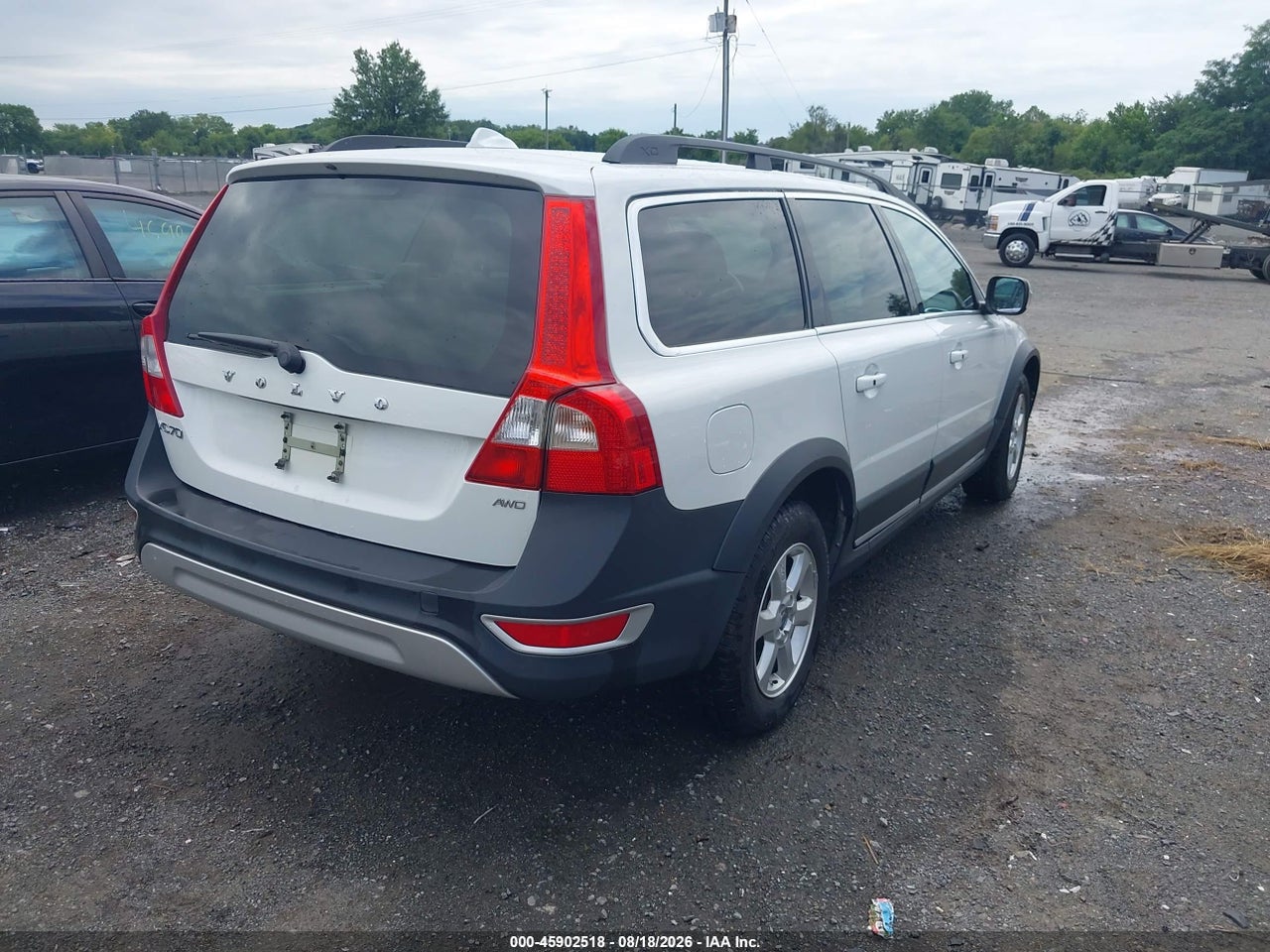 2013 VOLVO XC70 3.2L PREMIER · 4/11