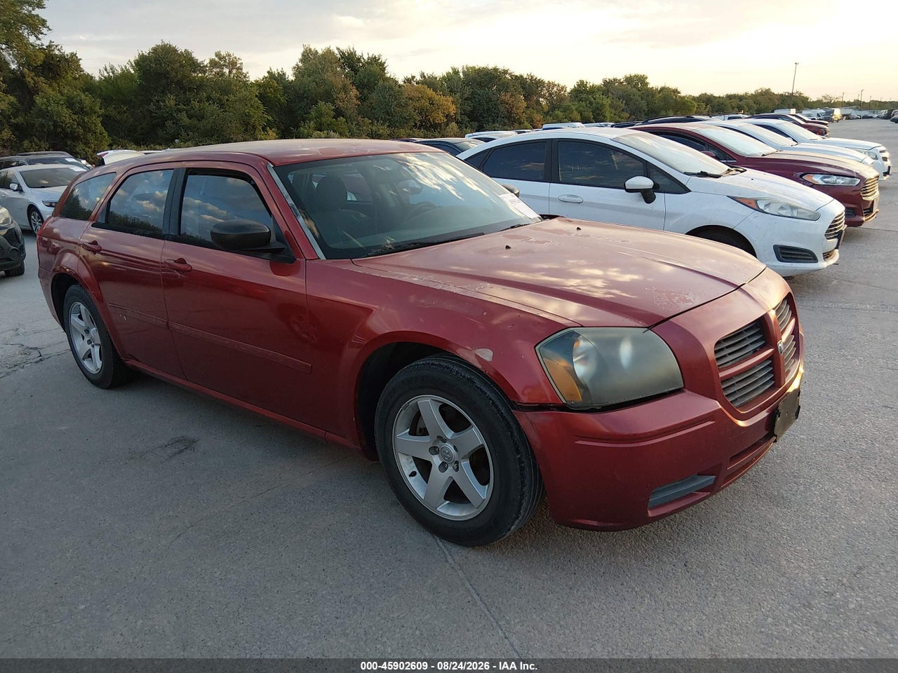 2005 DODGE MAGNUM SE
