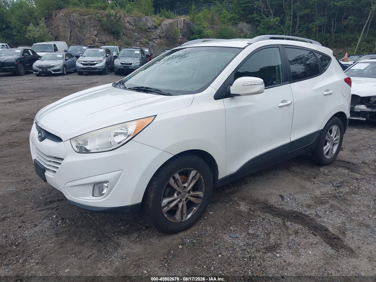 2013 HYUNDAI TUCSON GLS · 2/11