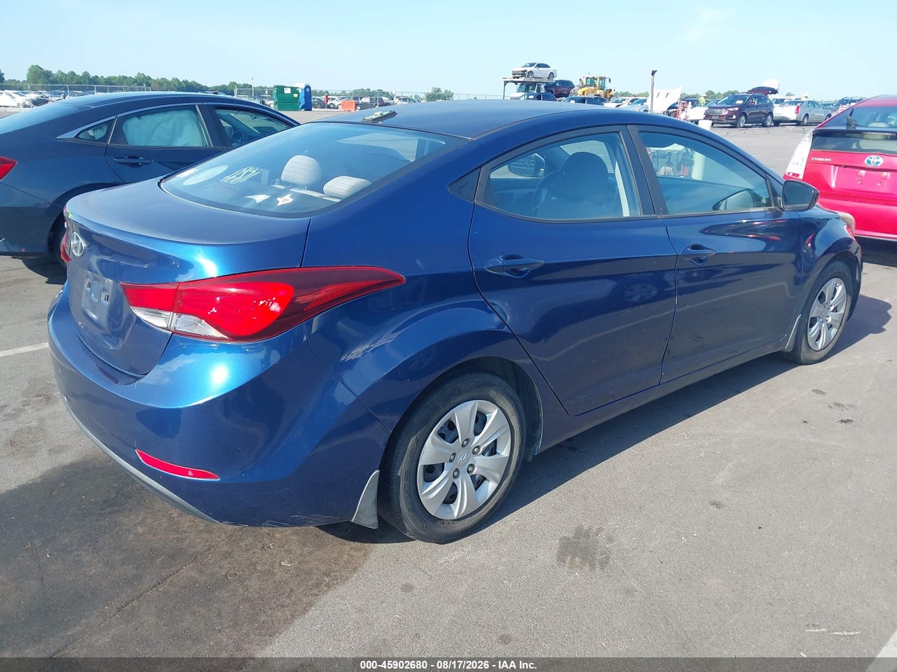 2016 HYUNDAI ELANTRA SE · 4/11