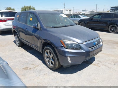 2T3YL4DV7DW****** · 2013 TOYOTA RAV4 EV