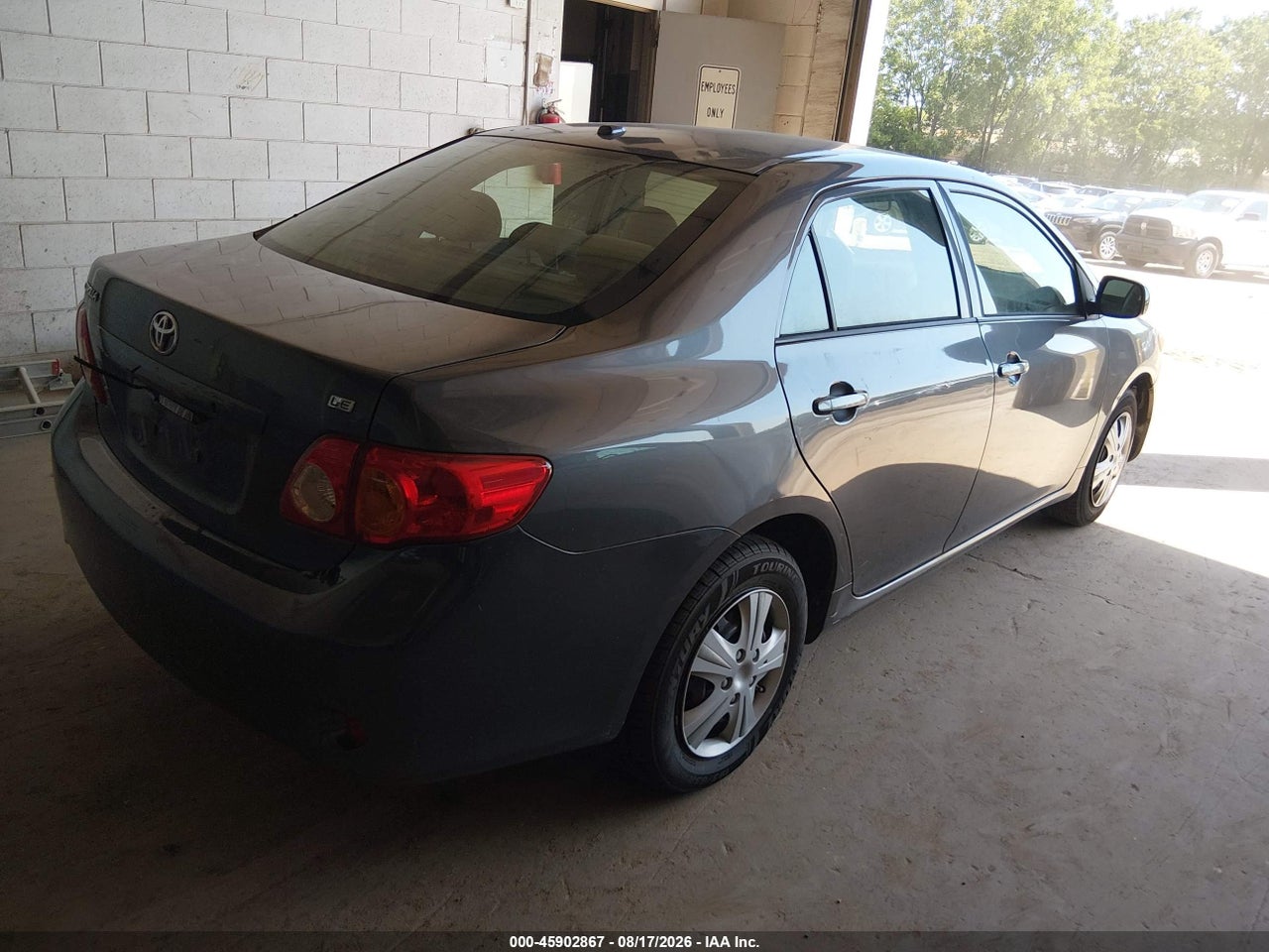2009 TOYOTA COROLLA LE · 4/11