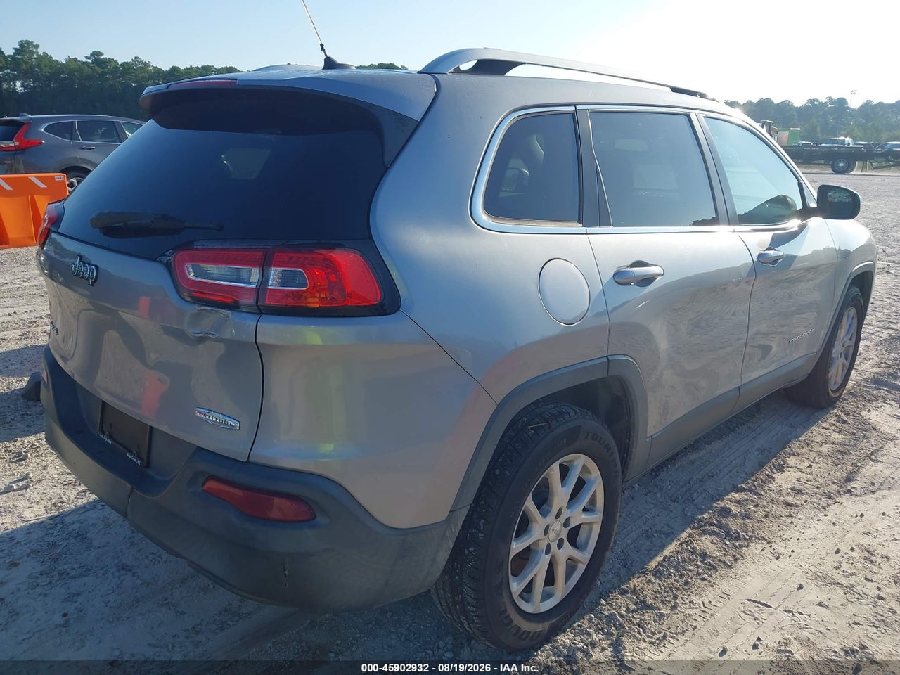 2014 JEEP CHEROKEE LATITUDE · 4/11
