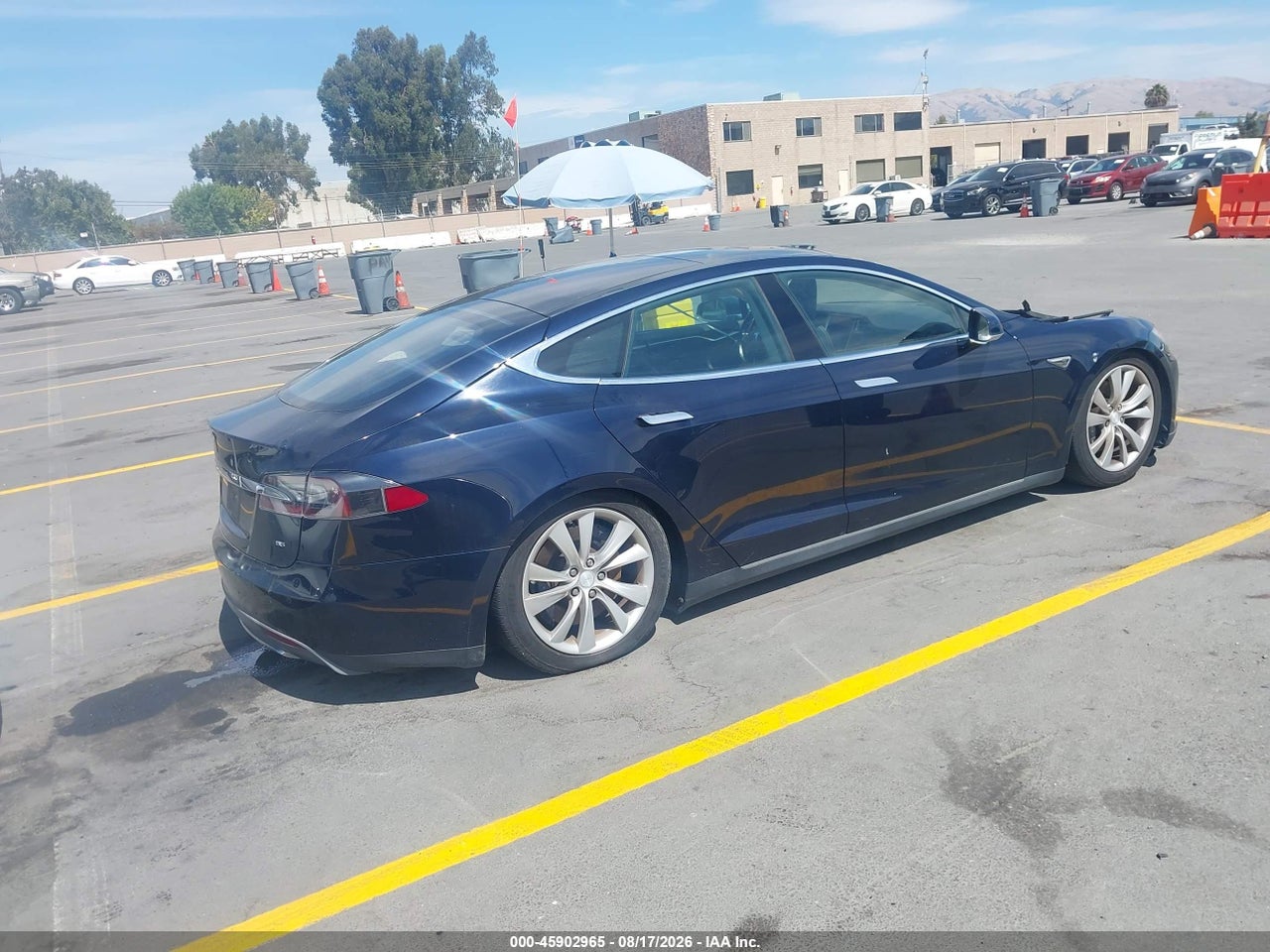 2013 TESLA MODEL S · 4/6