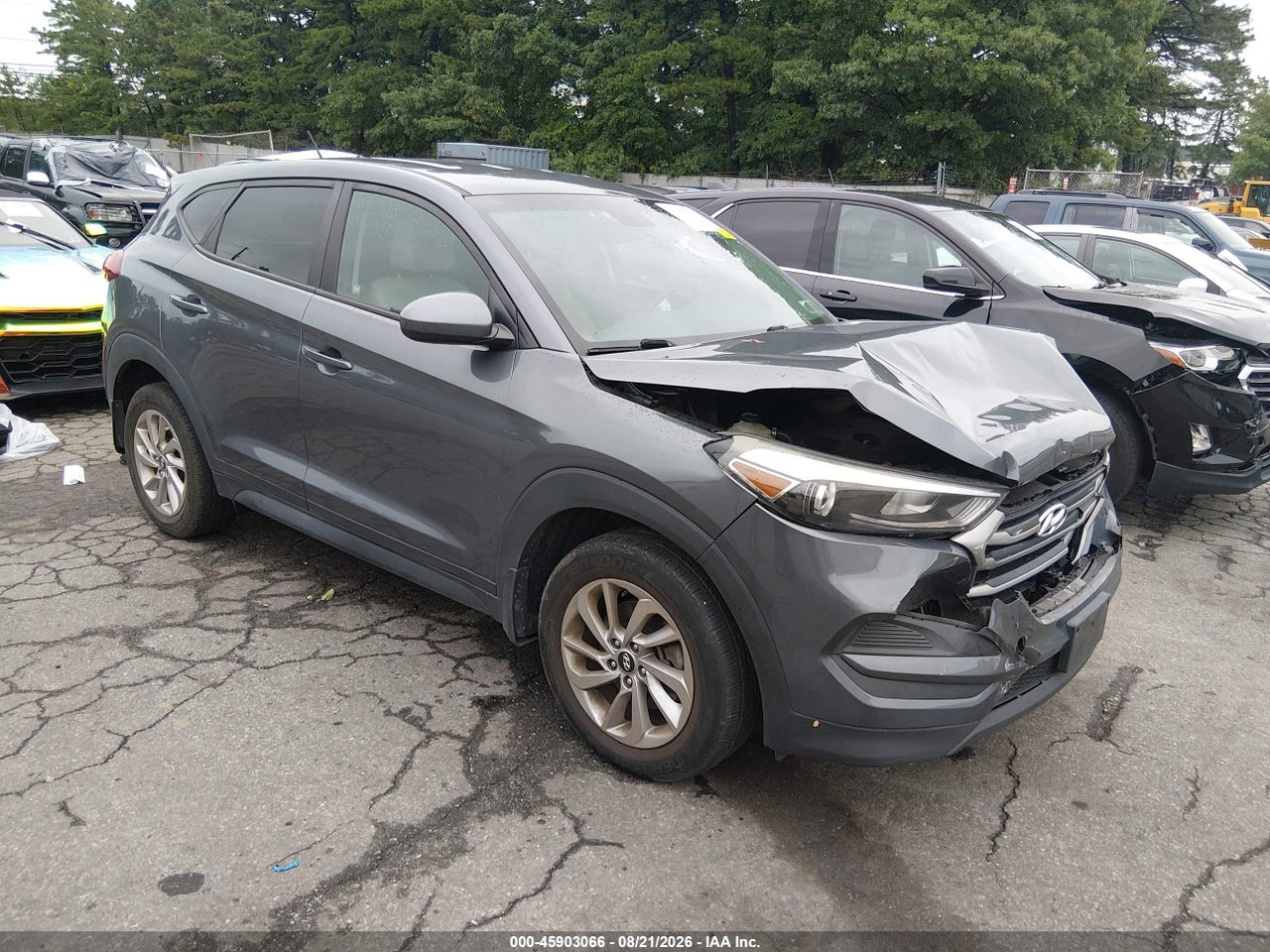 KM8J2CA40JU****** · 2018 HYUNDAI TUCSON SE