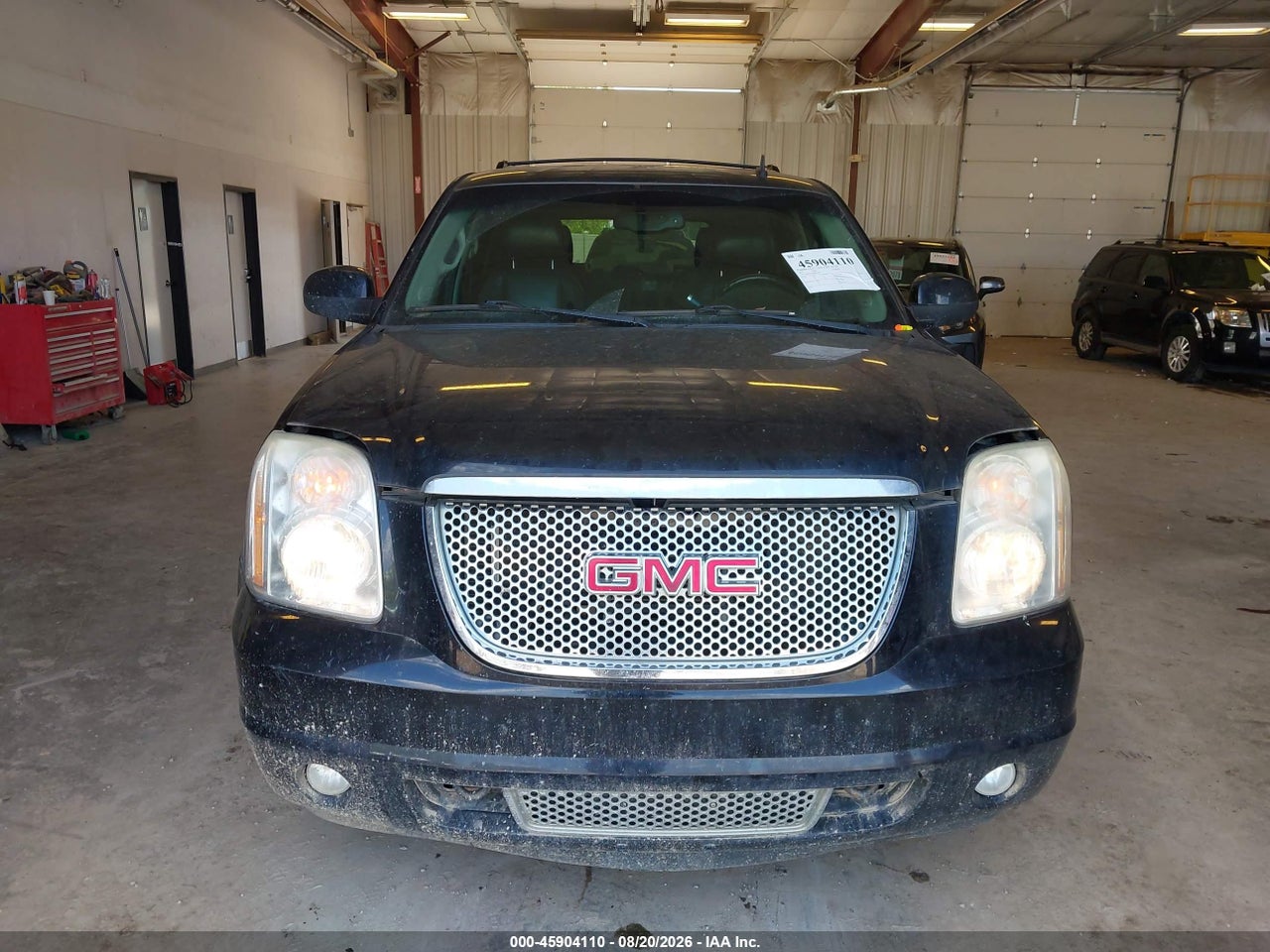 2011 GMC YUKON DENALI · 6/11