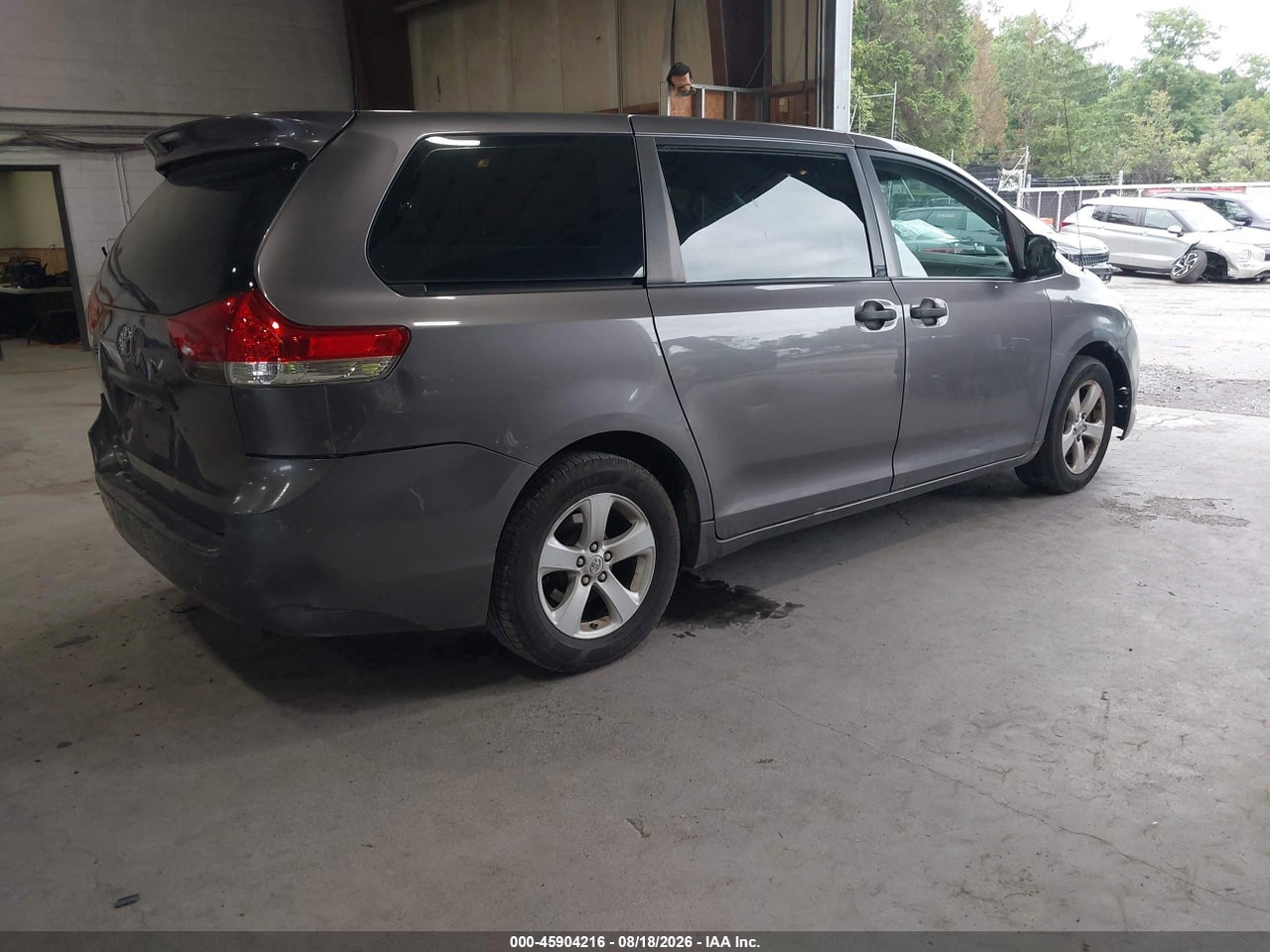 2011 TOYOTA SIENNA BASE V6 · 4/11