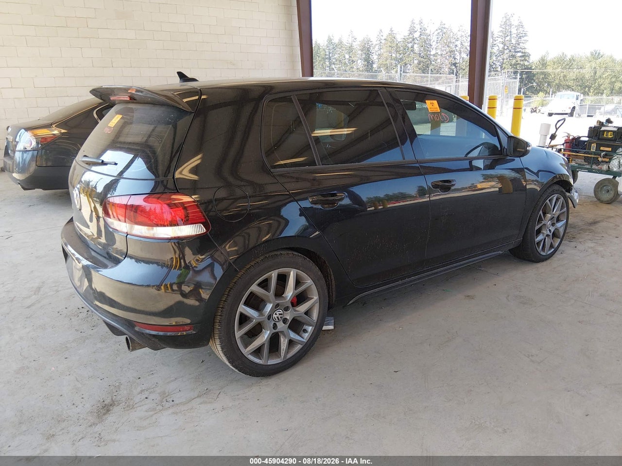 2014 VOLKSWAGEN GTI DRIVER'S EDITION · 4/11