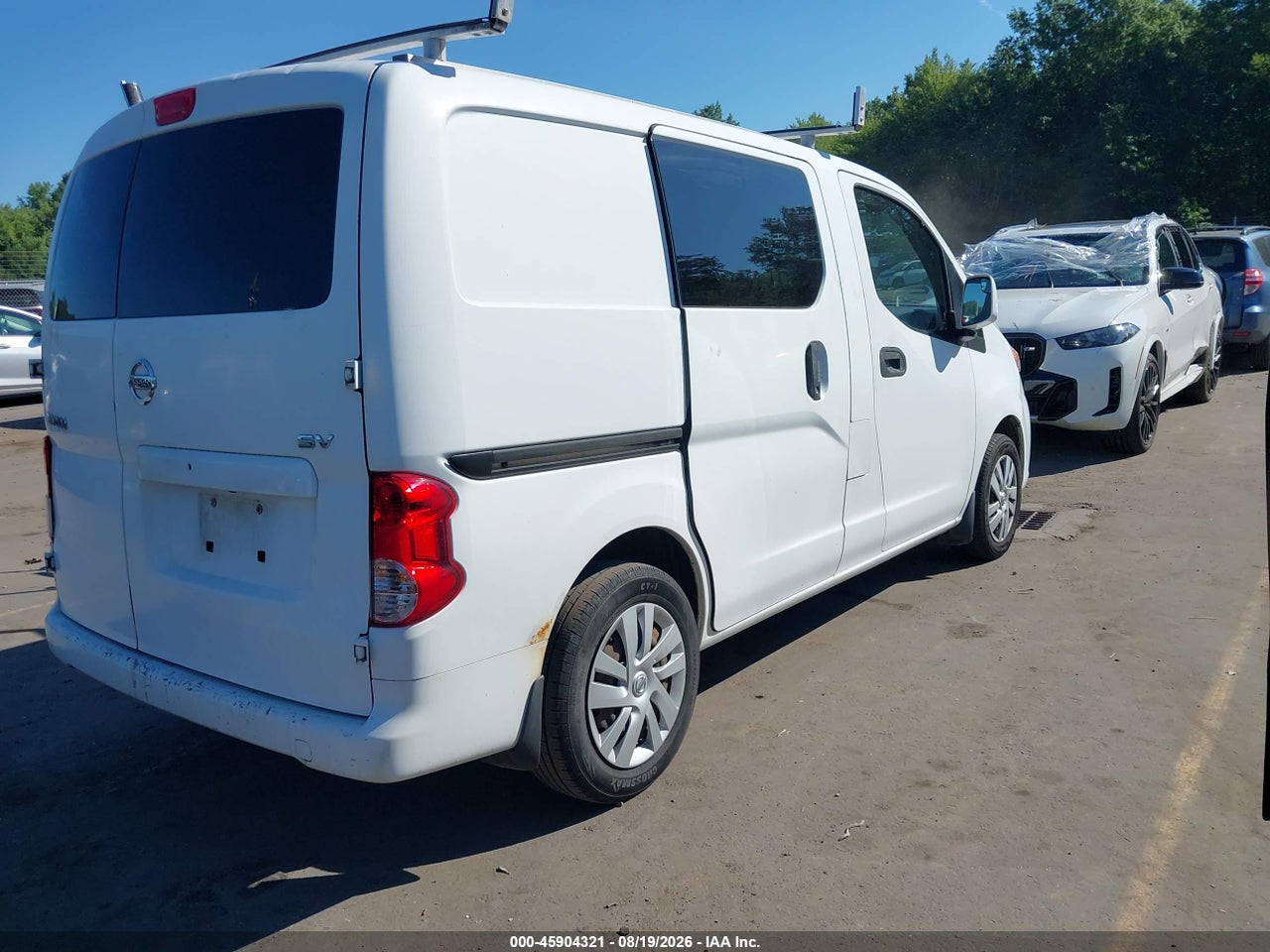 2017 NISSAN NV200 SV · 4/11