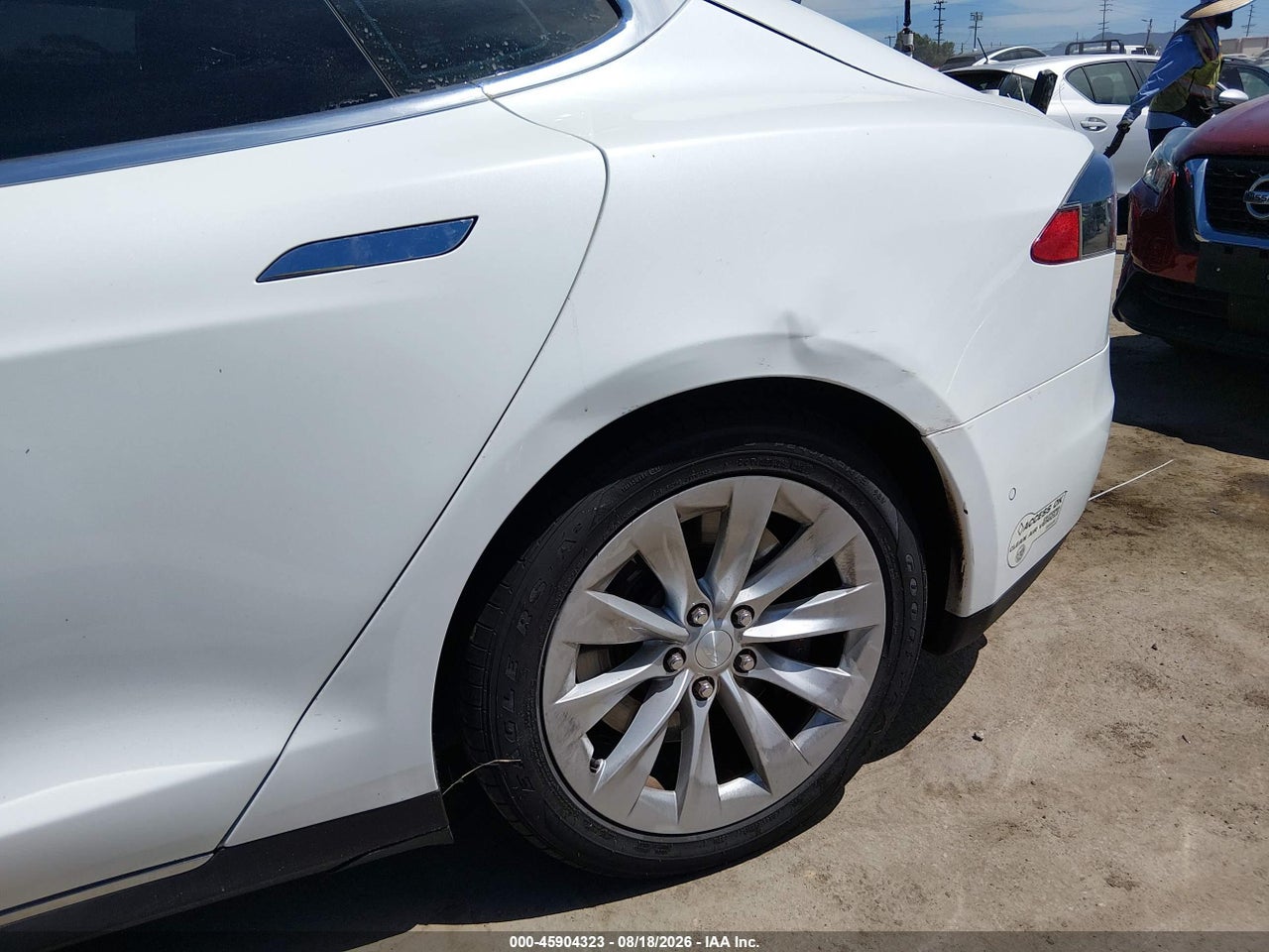 2014 TESLA MODEL S P85 · 6/10