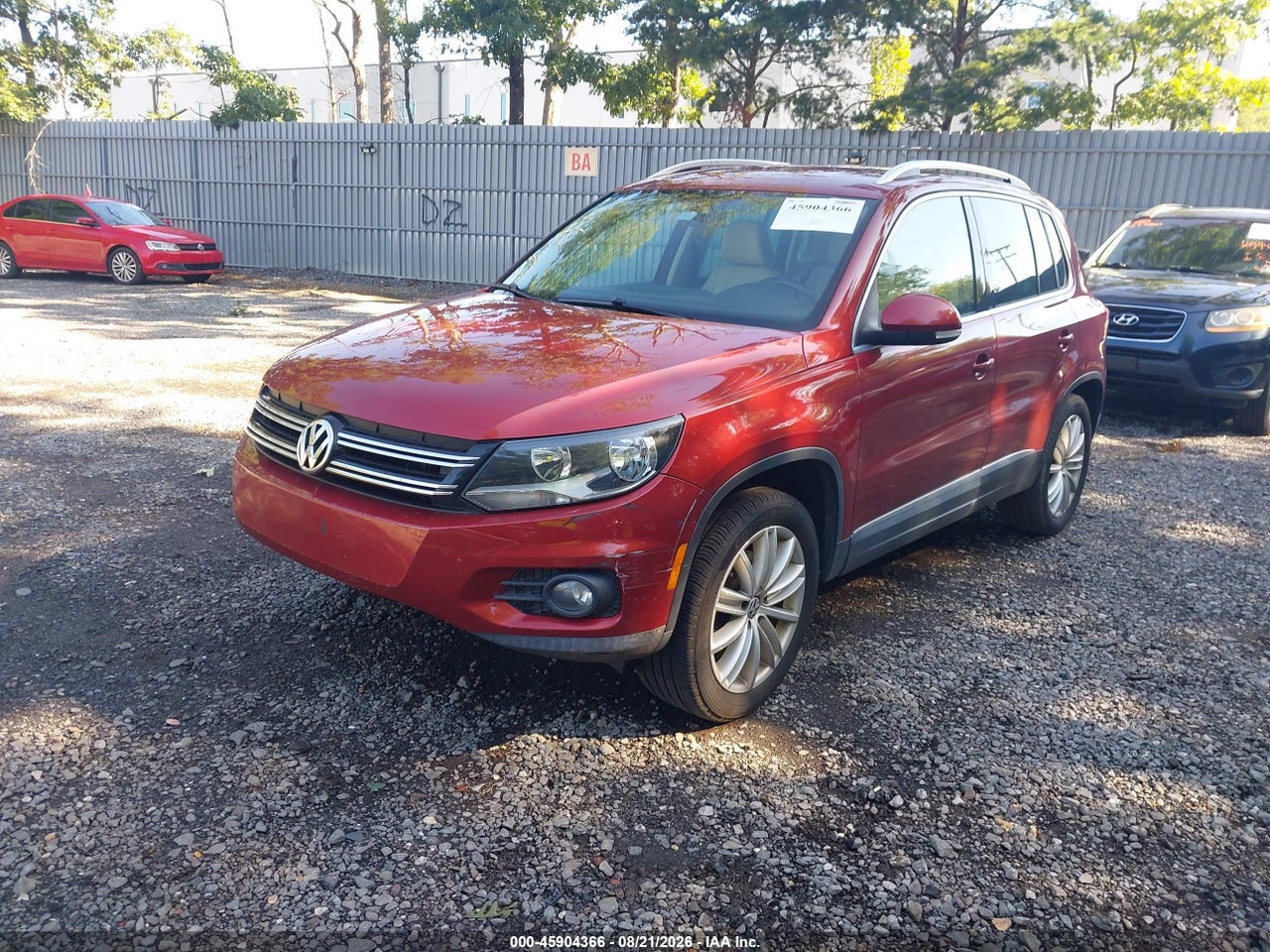 2012 VOLKSWAGEN TIGUAN SE · 2/11