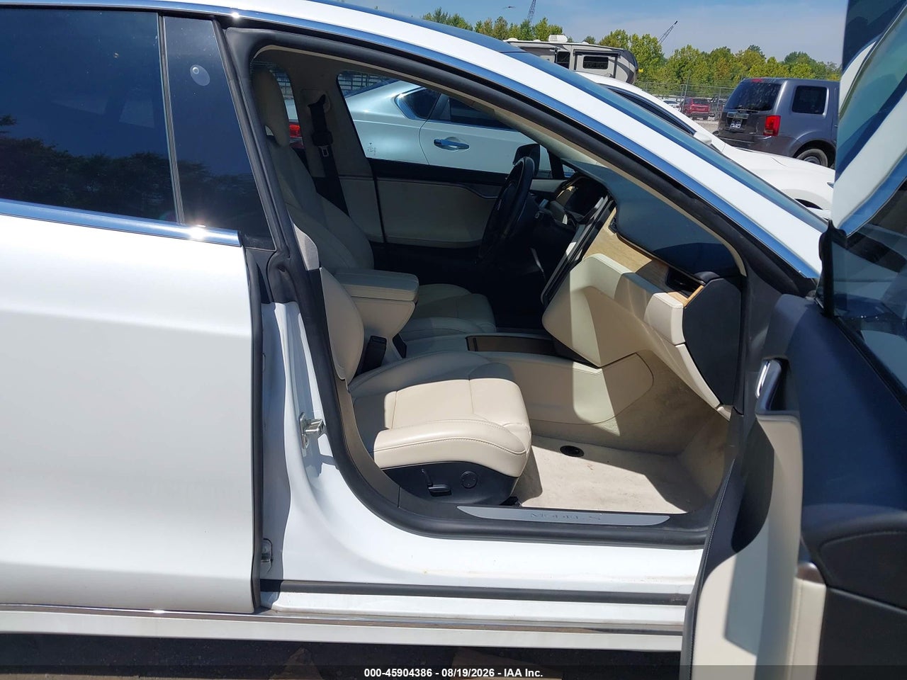 2018 TESLA MODEL S   · 5/11