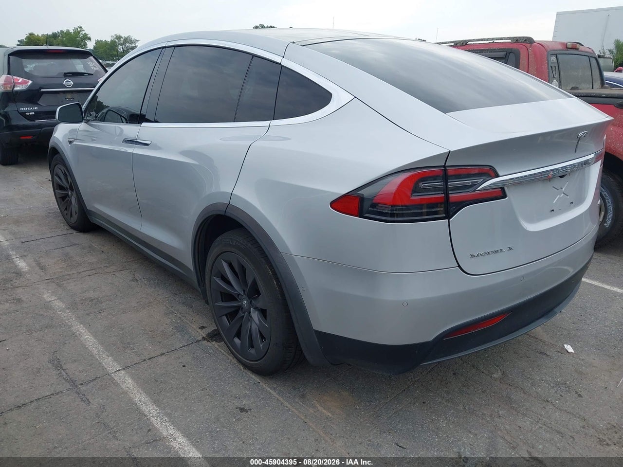 2016 TESLA MODEL X   · 3/10