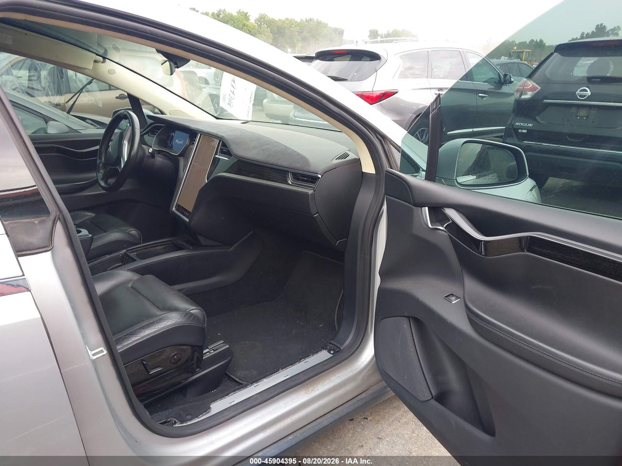 2016 TESLA MODEL X   · 5/10