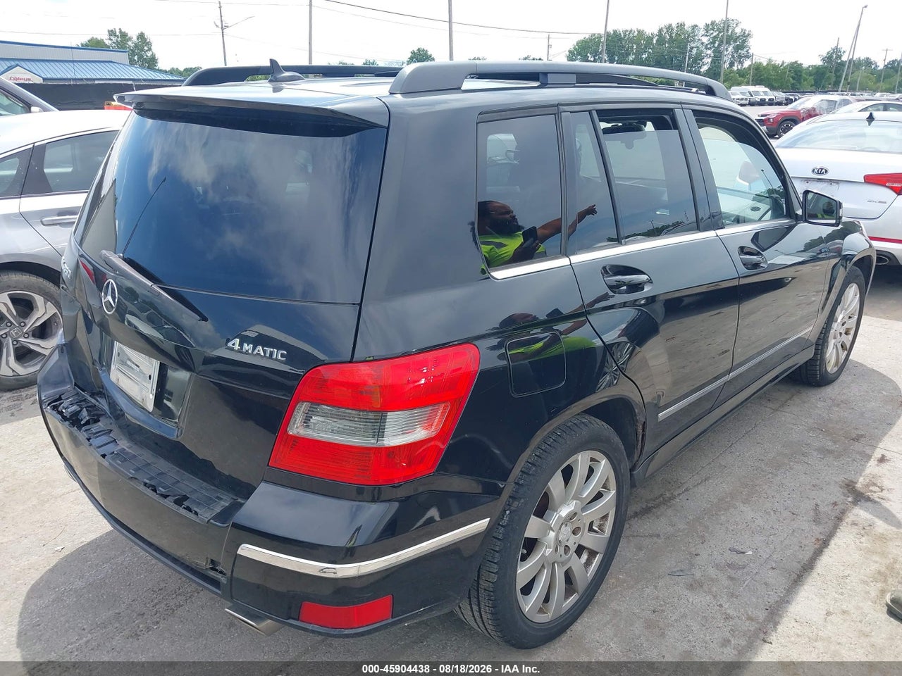 2011 MERCEDES-BENZ GLK 350 4MATIC · 4/10