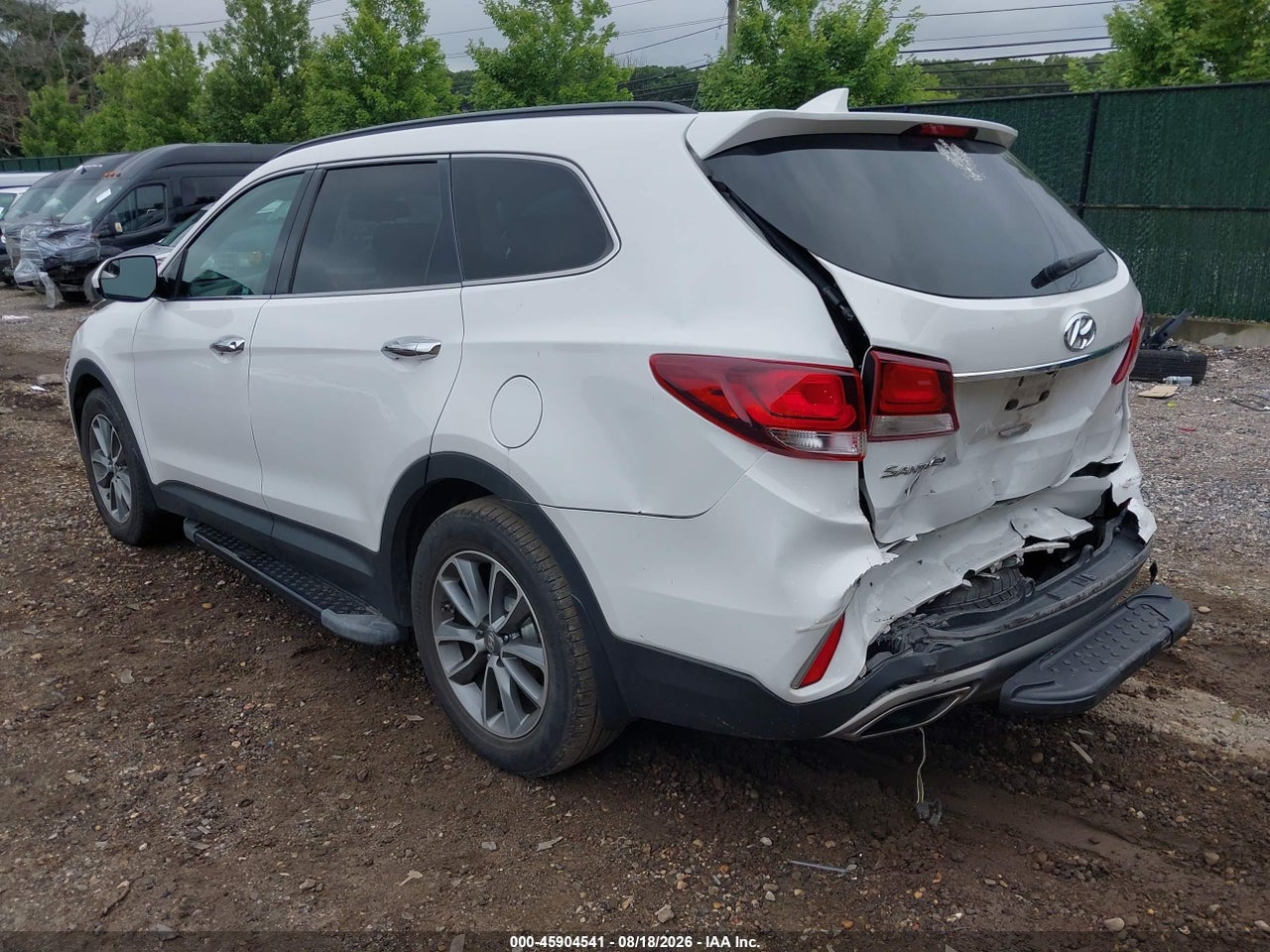2017 HYUNDAI SANTA FE SE · 3/11