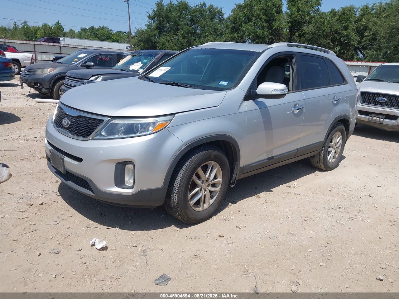 2014 KIA SORENTO LX · 2/11