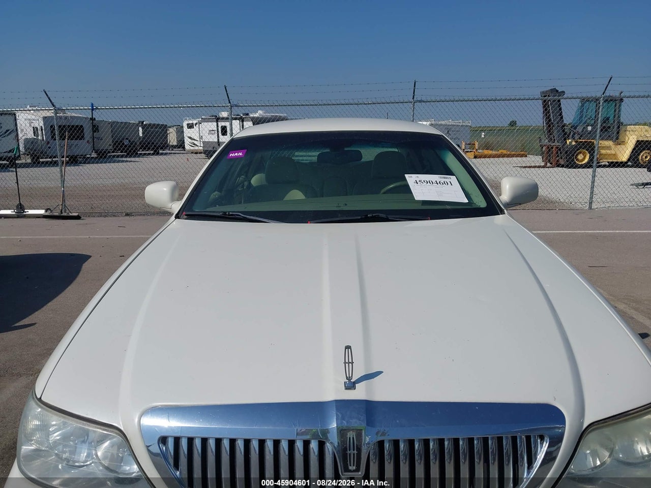 2003 LINCOLN TOWN CAR EXECUTIVE · 6/11