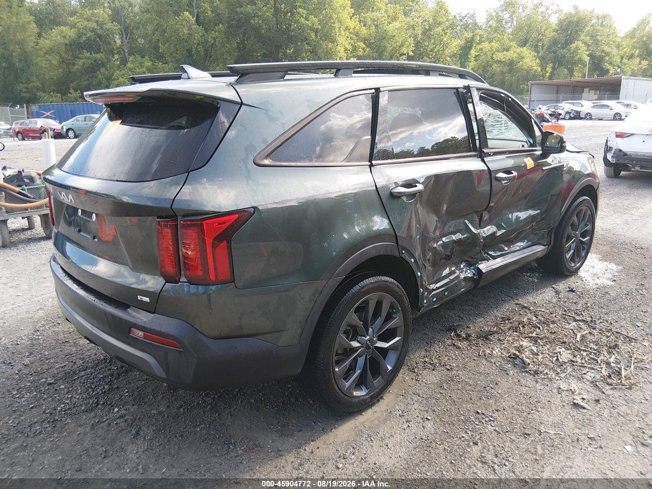 2023 KIA SORENTO X-LINE EX · 4/10