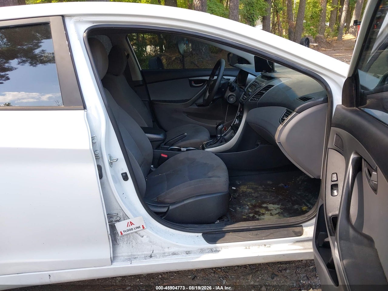2016 HYUNDAI ELANTRA SE · 5/11
