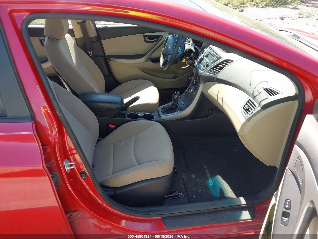 2014 HYUNDAI ELANTRA SE · 5/10