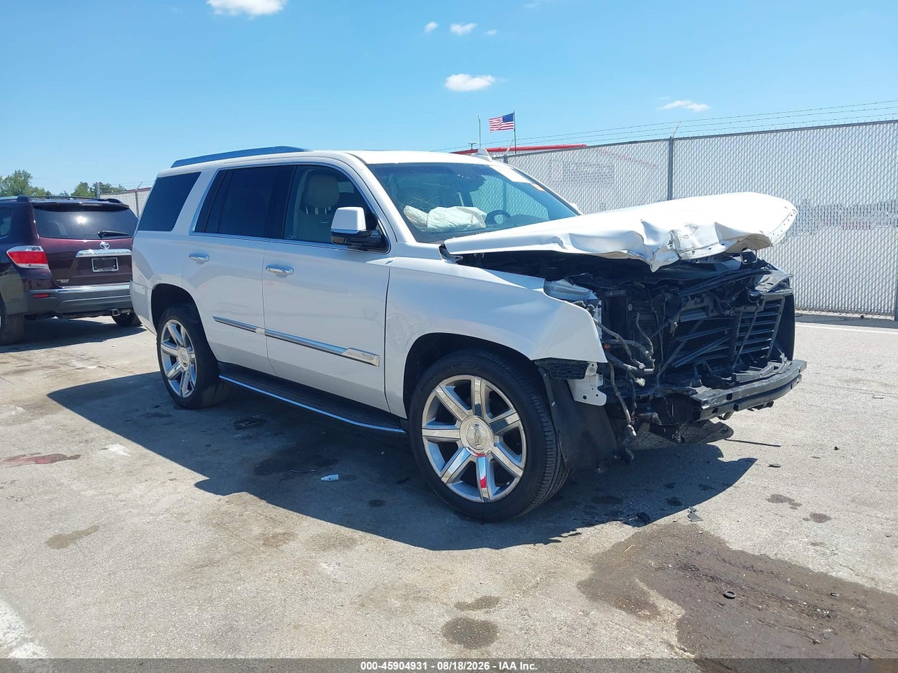 1GYS3BKJ6HR****** · 2017 CADILLAC ESCALADE LUXURY